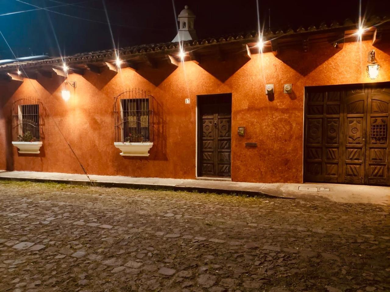 Luna Maya Boutique Hotel Antigua Exterior foto
