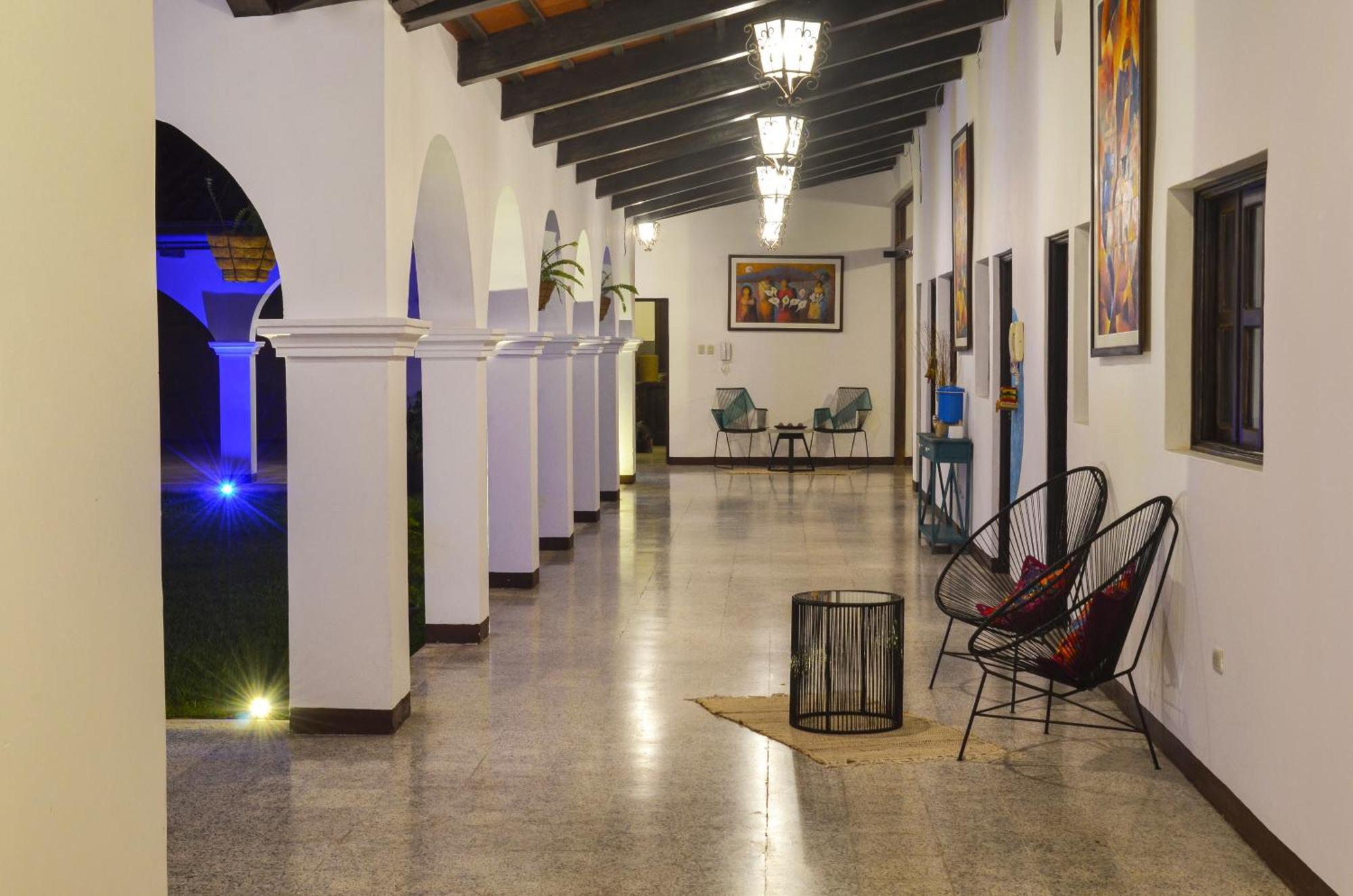 Luna Maya Boutique Hotel Antigua Exterior foto